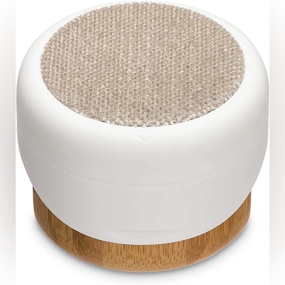 Lint Remover BNIB Full Circle Fuzz Off Lint Remover - Picture 10 of 10